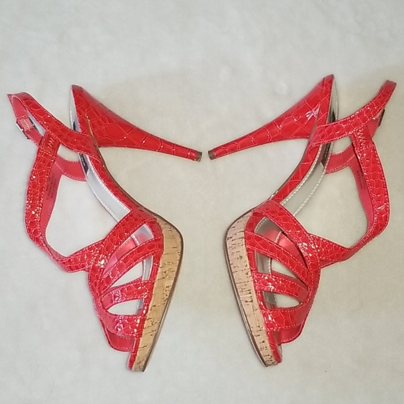 WHBM Red open toe heel shoes - Picture 3 of 10